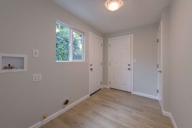 7438 Kelvin Ave Canoga Park CA-small-021-21-a7438Kp21-666x445-72dpi