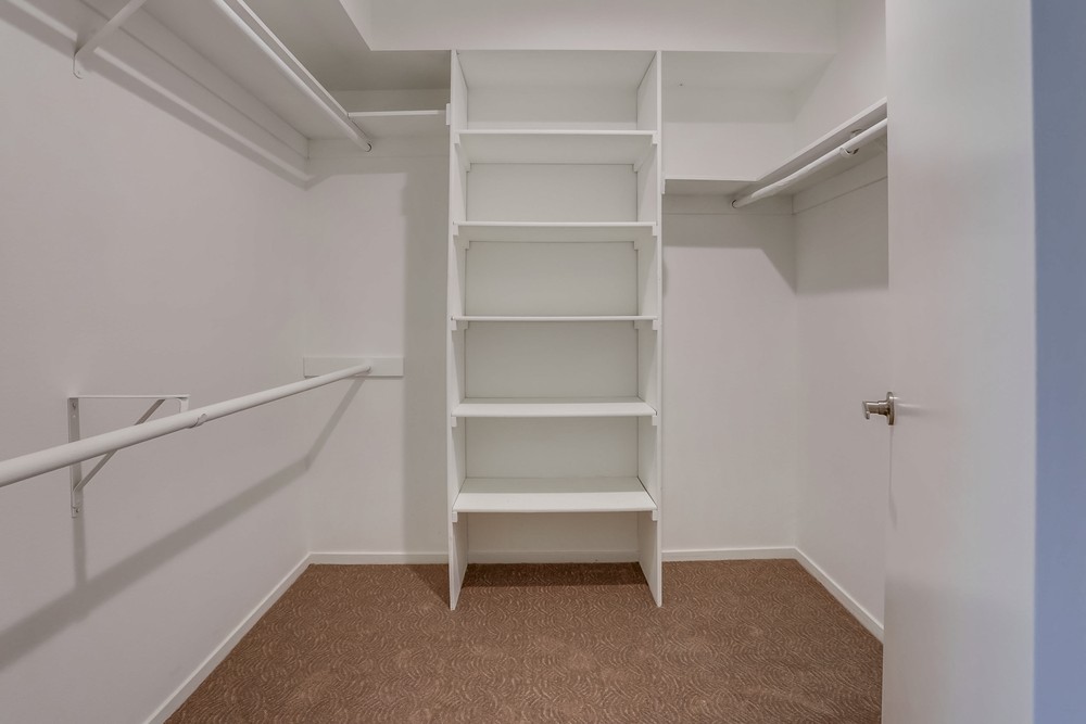 18843-hatteras-st-18-026_web